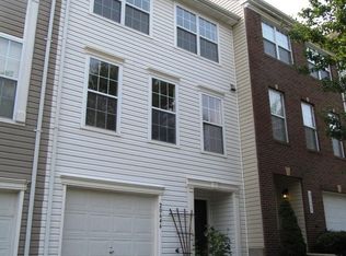 20646 Emerald Point Ter, Sterling, VA 20165