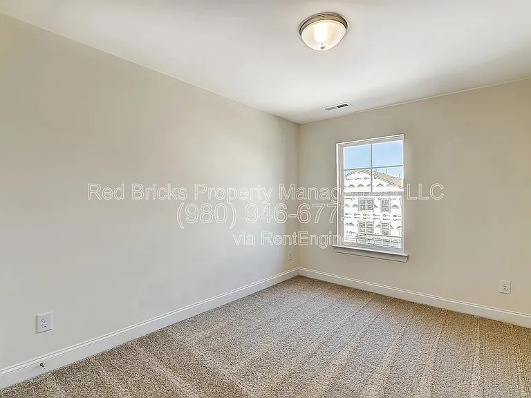4023 Black Ct — Photo 27
