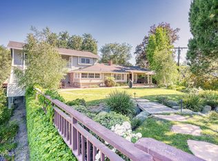 22101 Mulholland Dr, Woodland Hills, CA 91364