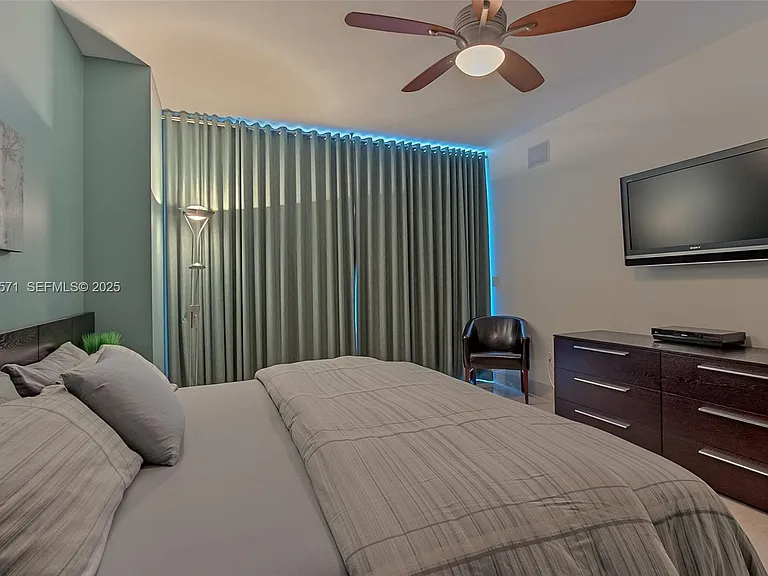 3535 S Ocean Dr #2102 — Photo 41
