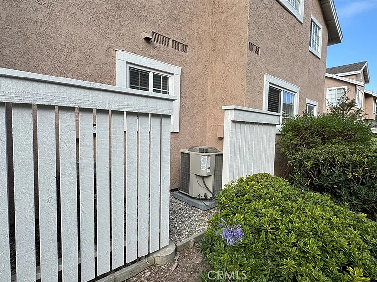 14 Woodleaf — Photo 20