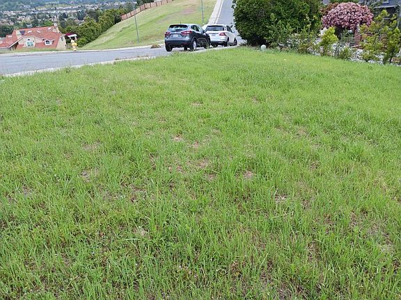 4th image of 993 Woodview Pl