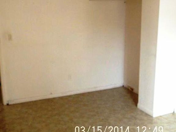 4th image of 326 S Gulf St