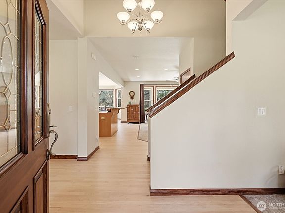 4th image of 13906 266th Avenue SE