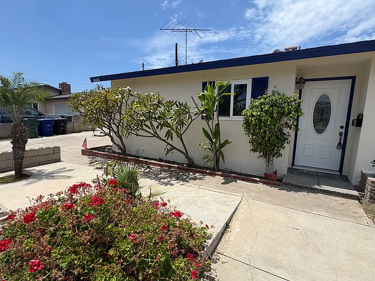 16681 Lucia Ln — Photo 23