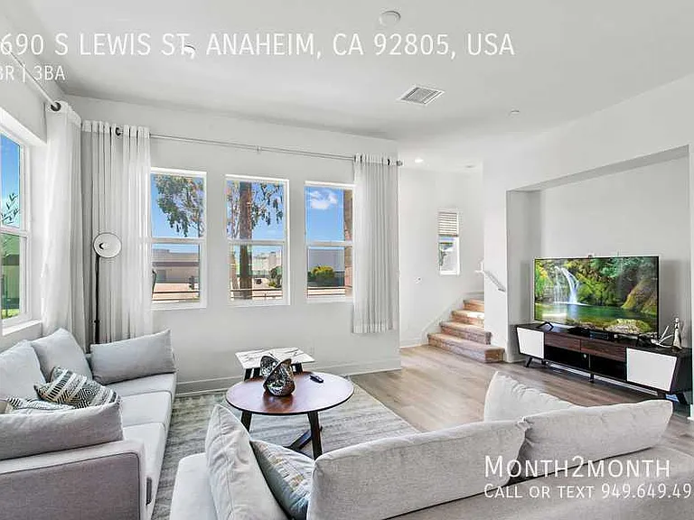 1690 S Lewis St #USA — Photo 4