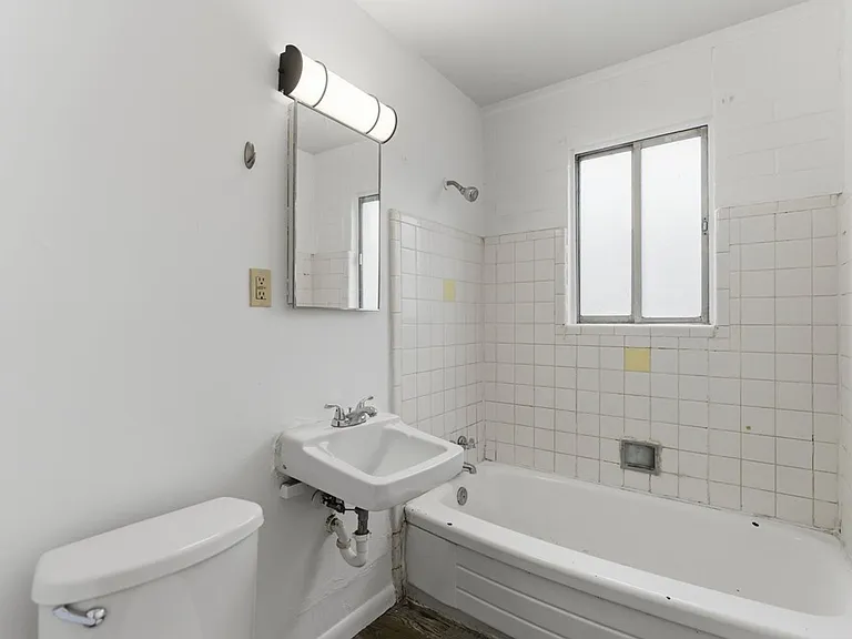 171 E 4500 S — Photo 17