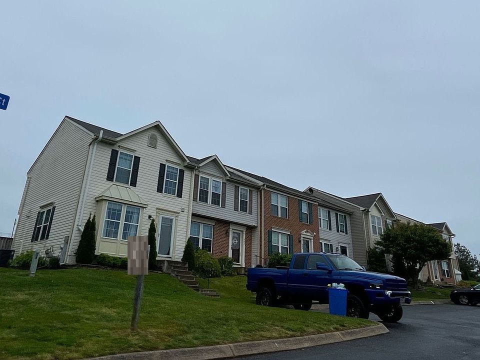 2nd image of 513 Constant Ridge Ct