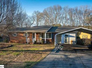 203 Lakeside Ln, Liberty, SC 29657