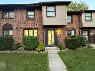 115 Wright Cres #48, Kingston, ON K7L4T8