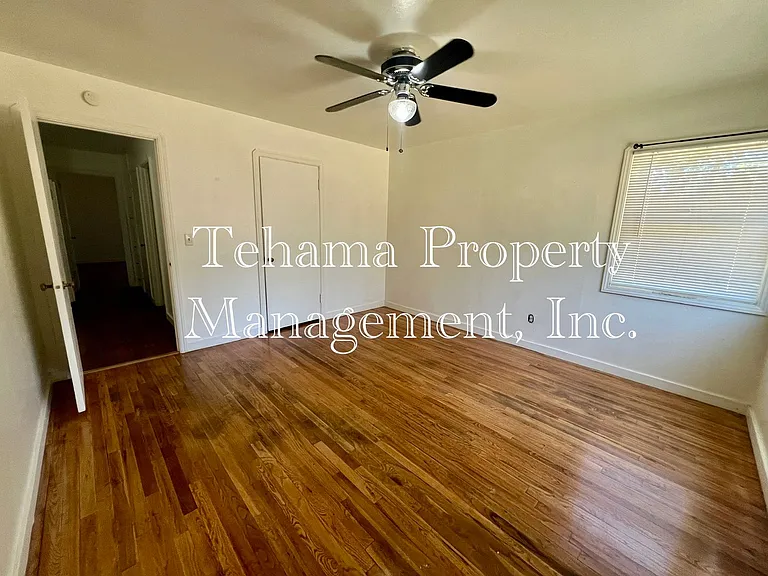 13650 Saint Marys Ave — Photo 12