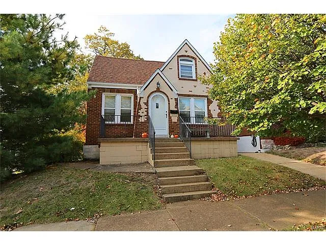 6143 Wanda Ave photo 1