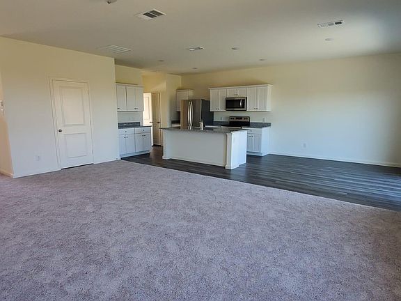 4th image of 412 Forest St