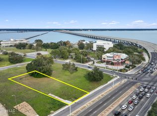 166 Beach Blvd, Biloxi, MS 39530
