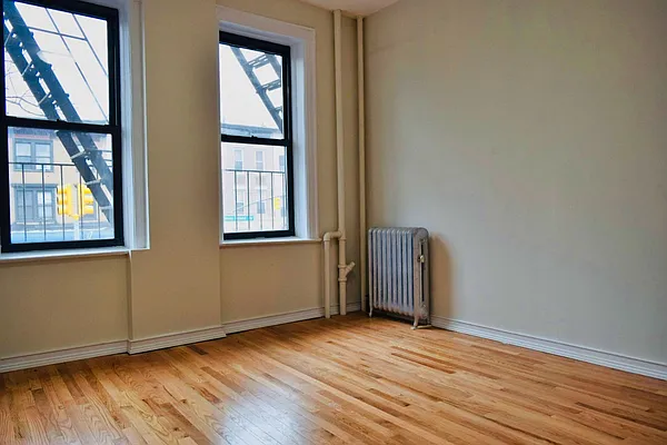 Rented by Oxford Property Group | media 7