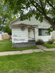 234 Saint Marys Pkwy, Manistee, MI, 49660