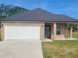 817 Jefferson St E, Sulphur Springs, TX 75482