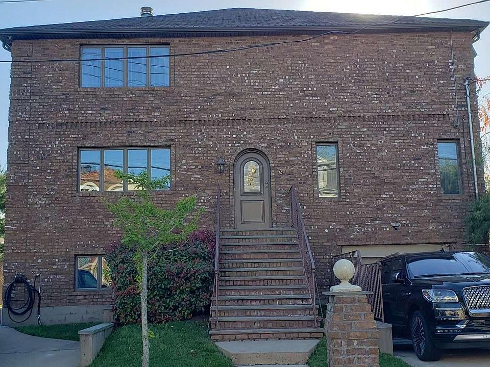 1st image of 6 Bayview Ave #2