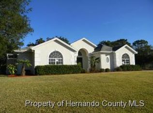 9919 Deer St, Spring Hill, FL 34608