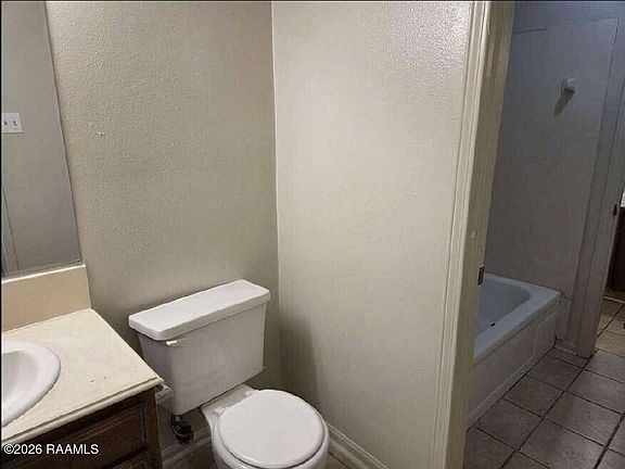 5th image of 136 Hummingbird Ln