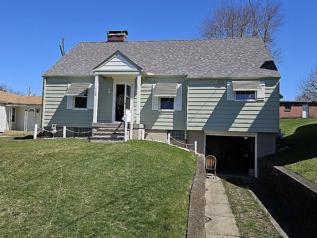 728 N Franklin St photo 1