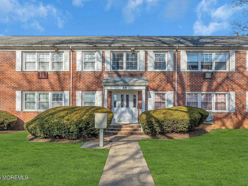1st image of 48 Stonehurst Boulevard #C