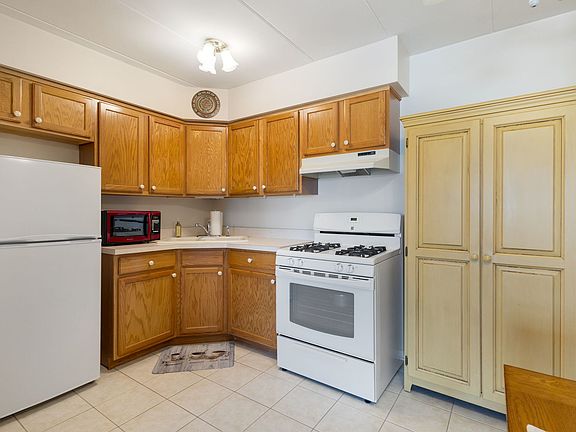 5th image of 11000 Central Ave APT 1A