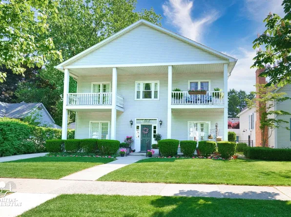 342 Rivard Blvd, Grosse Pointe, MI 48230