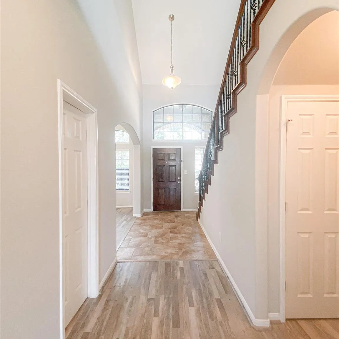 4 bed, 3.5 bath, 2887 sqft, $2,550 — Photo 4