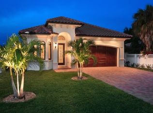 523 97th Ave N, Naples, FL 34108