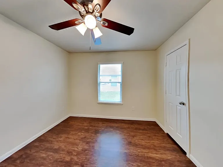 12622 Mountain Daisy Rd — Photo 2