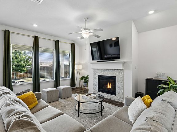 5th image of 3816 Chicory Ct