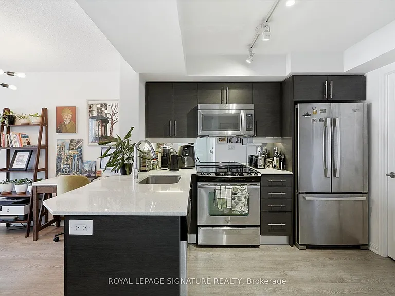 125 Western Battery Rd #1516 — Photo 9