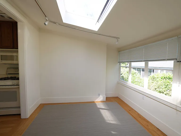 23 Sycamore Ave — Photo 2