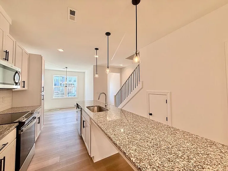 4821 Gossamer Ln #102 — Photo 6