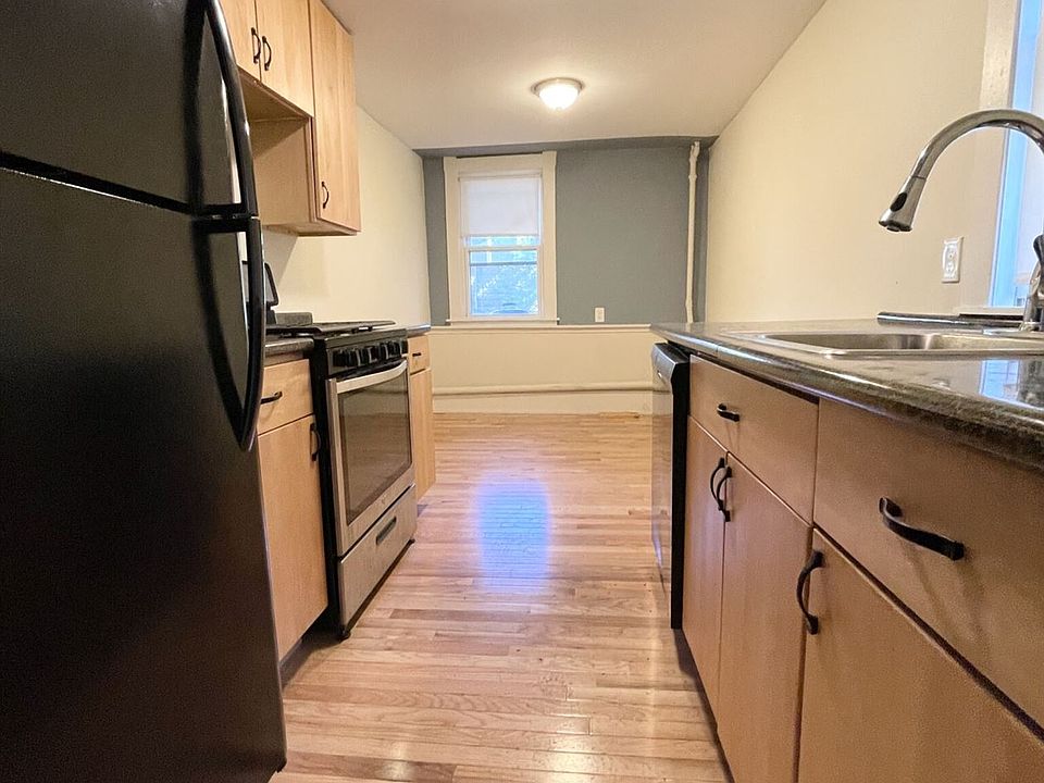 landlord_unit_photo_61907654_2