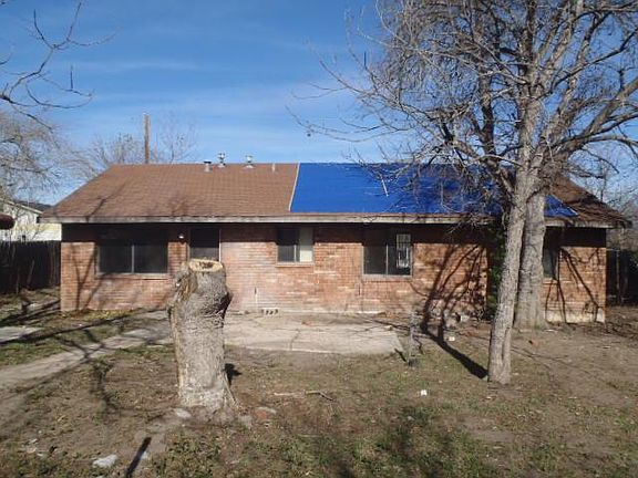 5th image of 652 Fir Ln
