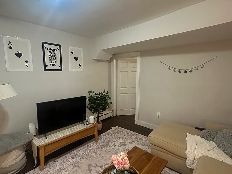 847 Beacon St #9 — Photo 10