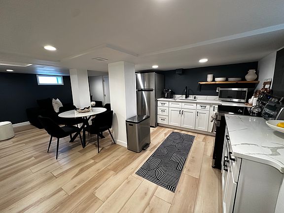 4th image of 129 Park St #B