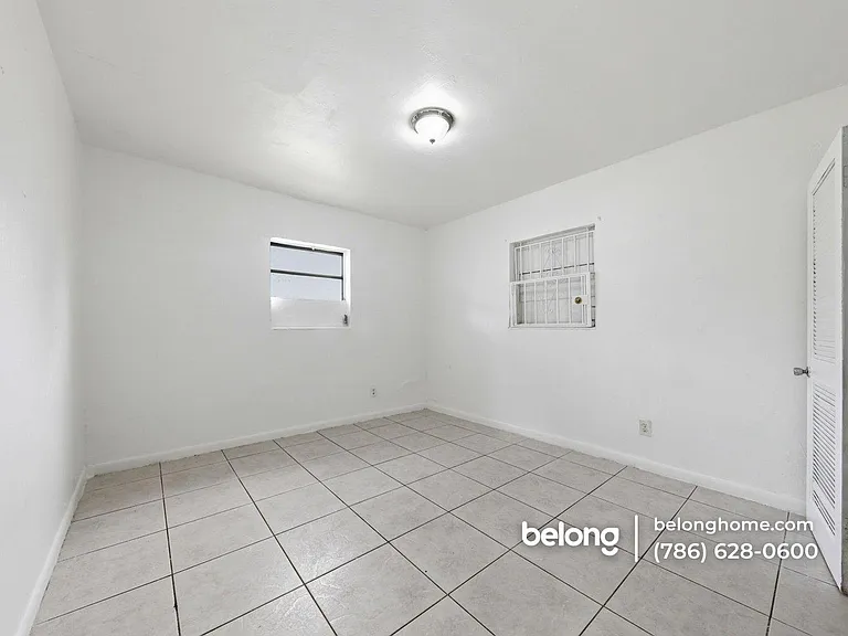 280 Seaman Ave — Photo 7