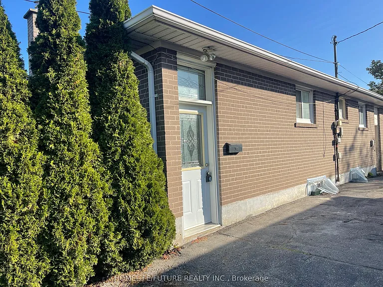 28 Raylawn Cres #BASEMENT — Photo 19