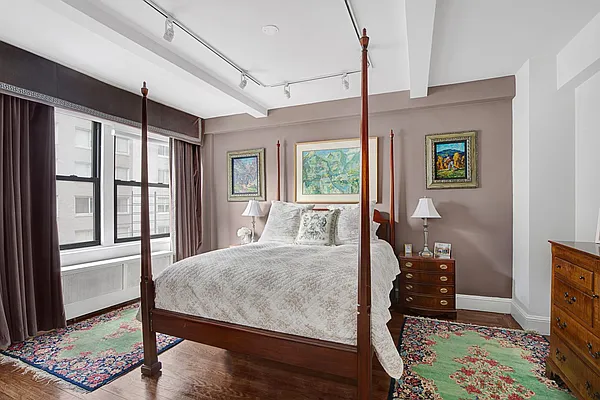 Sold by Compass | media 6