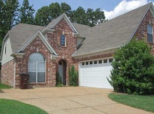 9296 N Fairmont Cir, Collierville, TN 38017