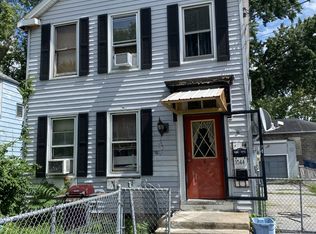 1044 Barrett St, Schenectady, NY 12305