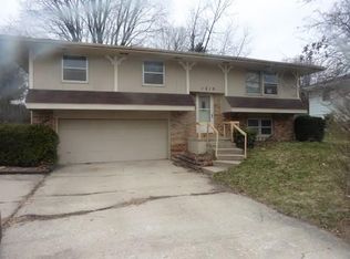 1210 E Euclid Ave, Indianola, IA 50125