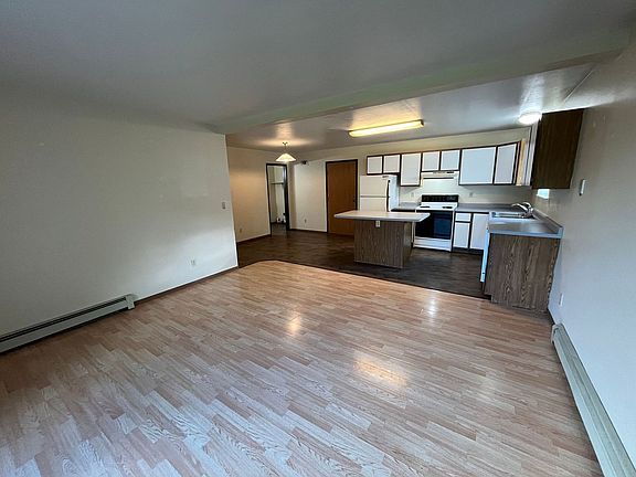 5th image of 1170 Dodds Dr APT 2