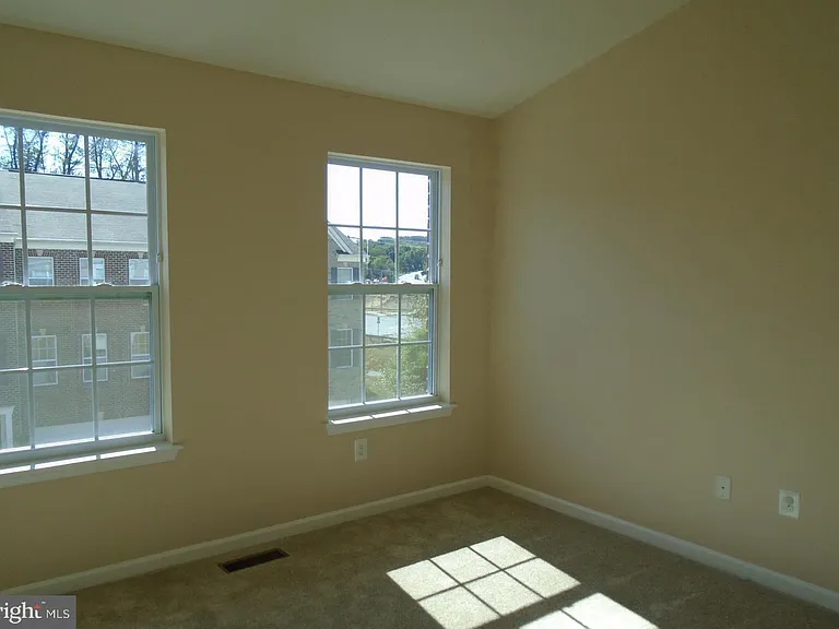 7886 River Rock Way — Photo 11