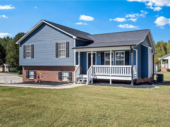 494 Sunset Ridge Ln, Lexington, NC 27295