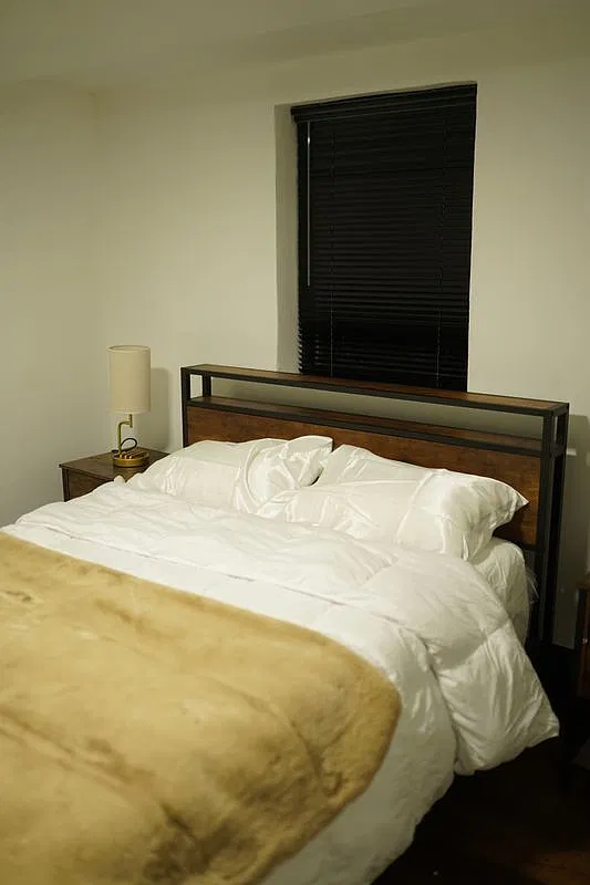 1 bed, 1.0 bath, 1000 sqft, $2,000 — Photo 3