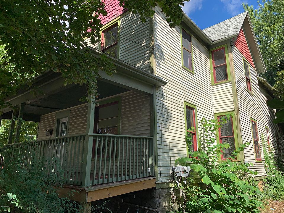 1st image of 1105 Lake St